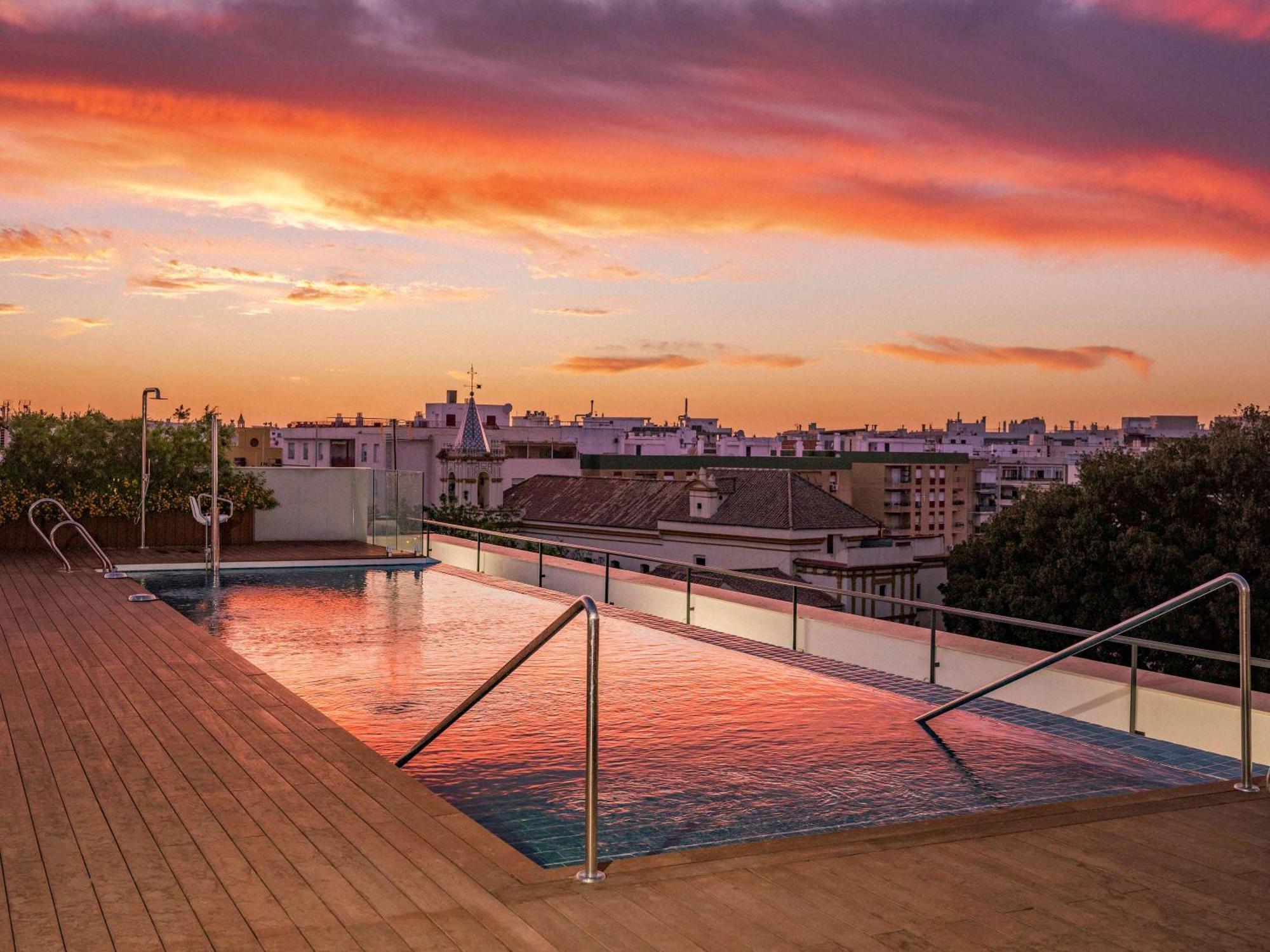 Ibis Styles Sevilla City Santa Justa Exteriör bild