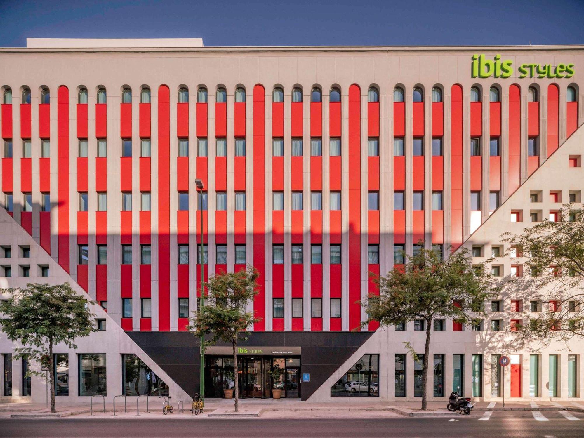 Ibis Styles Sevilla City Santa Justa Exteriör bild