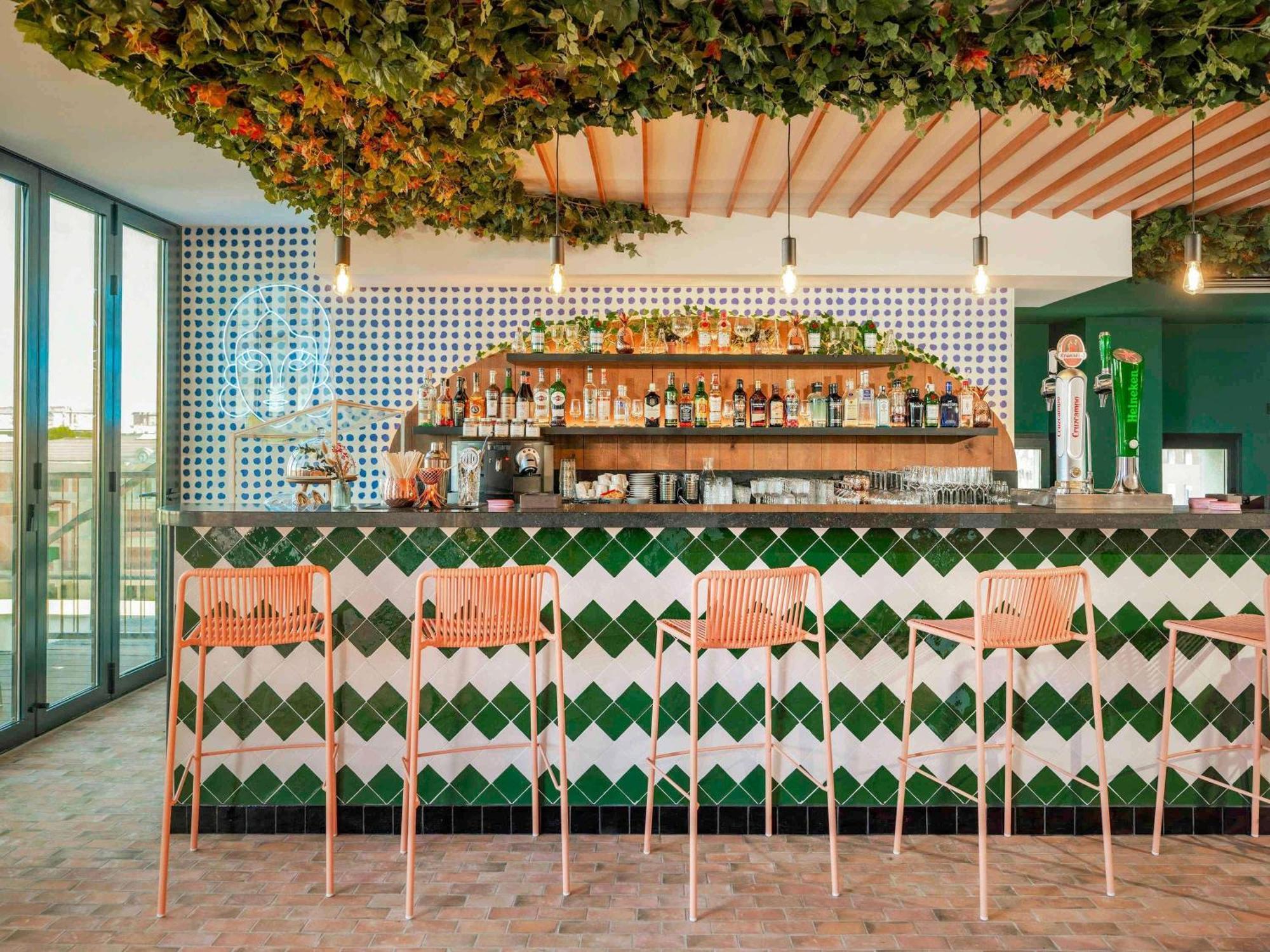 Ibis Styles Sevilla City Santa Justa Exteriör bild