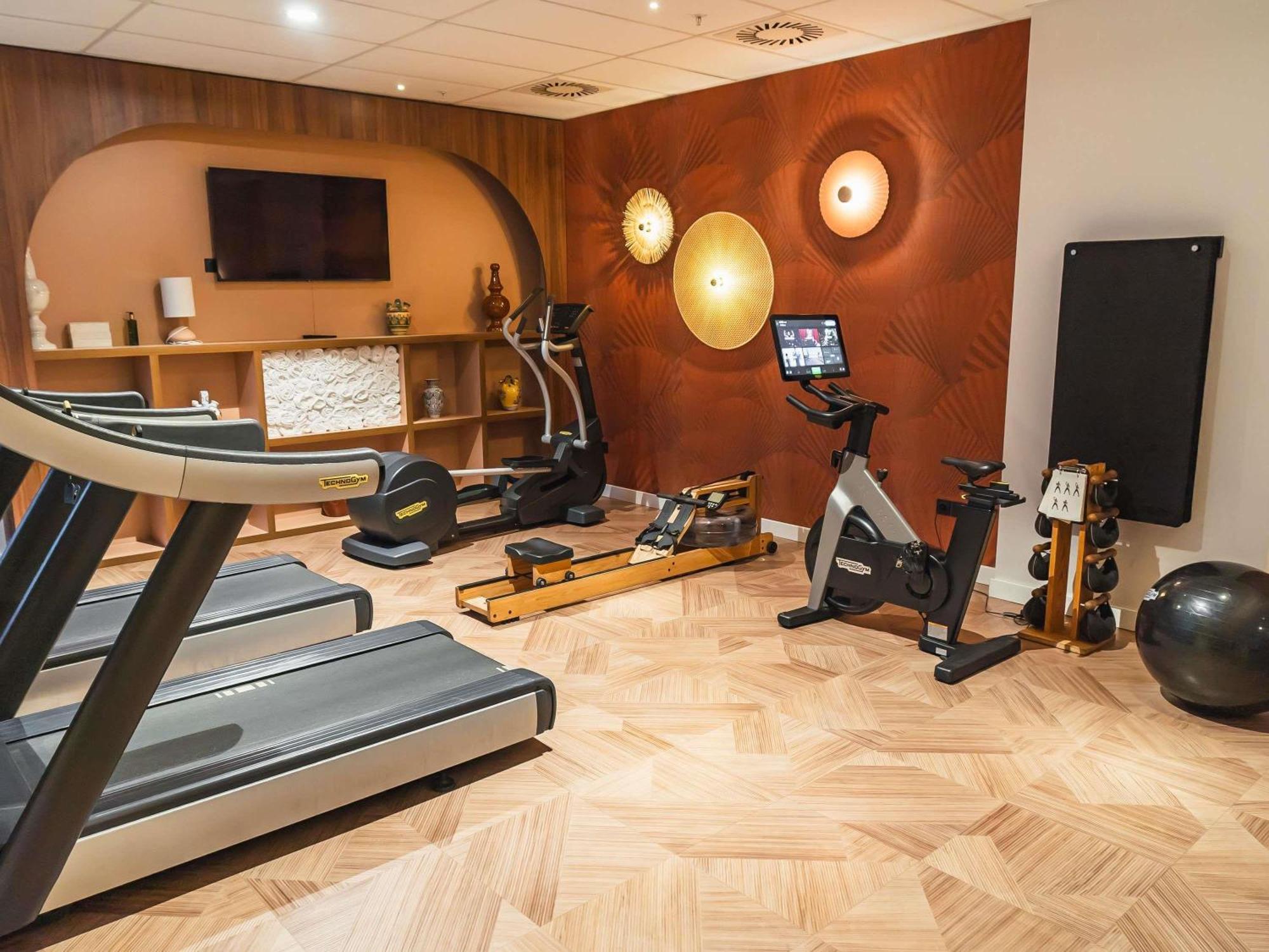 Ibis Styles Sevilla City Santa Justa Exteriör bild