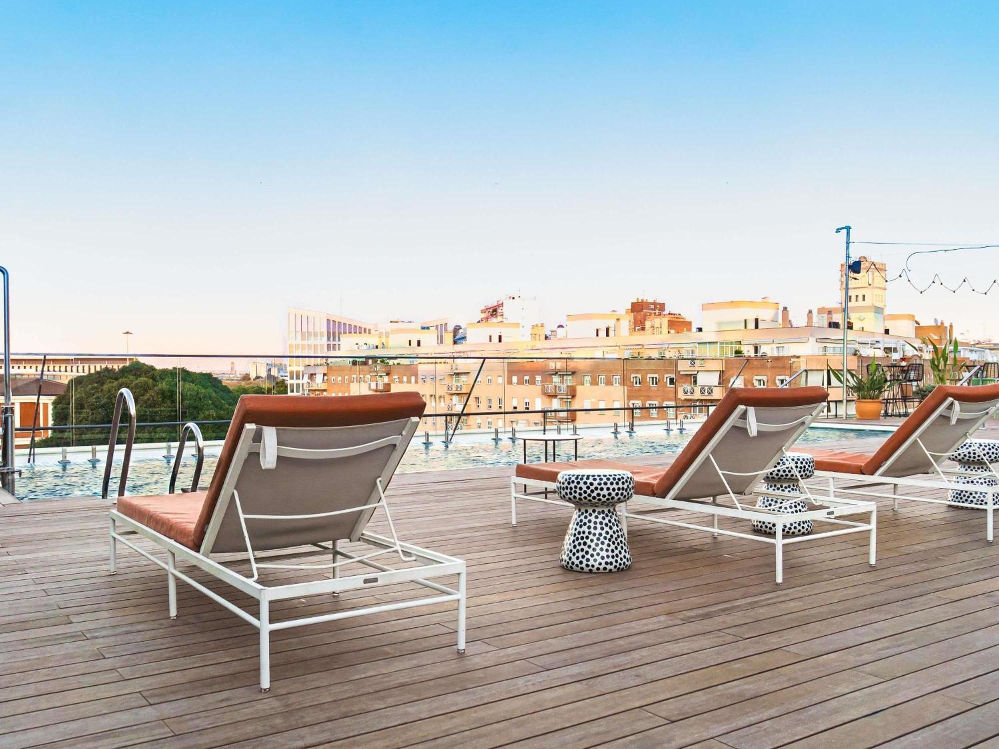 Ibis Styles Sevilla City Santa Justa Exteriör bild