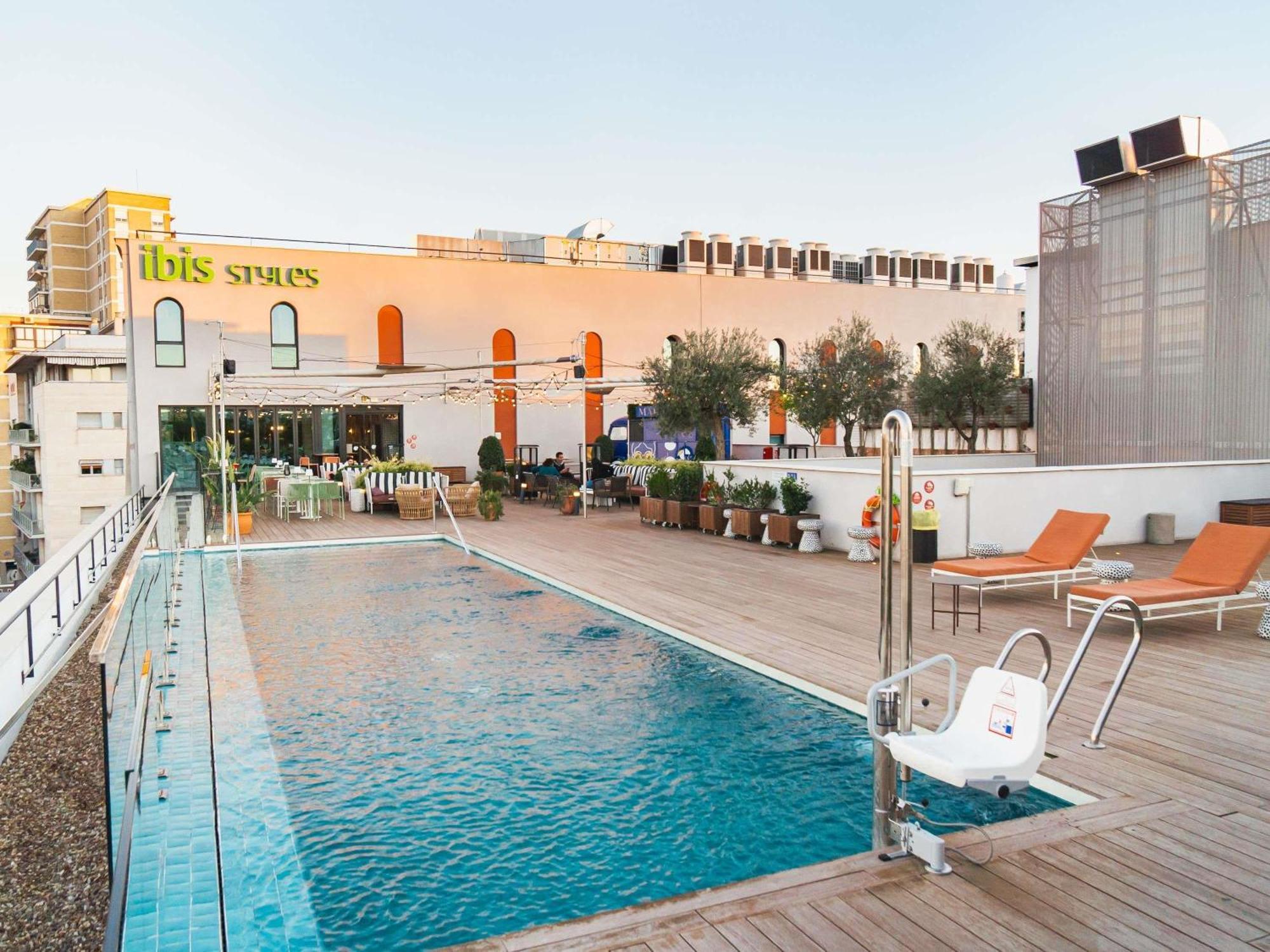 Ibis Styles Sevilla City Santa Justa Exteriör bild
